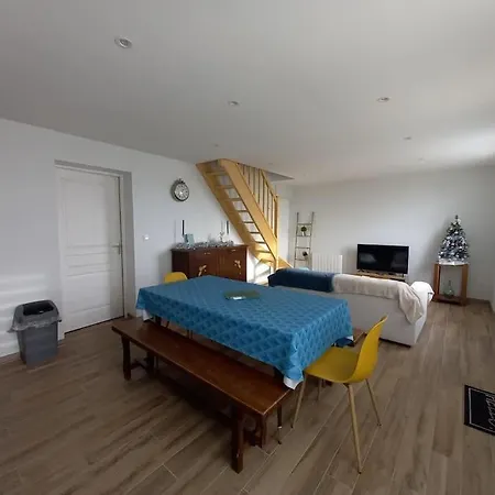 L'oeil Du Mont Maison Vue Sur Le Mont Saint Michel Et Sa Baie