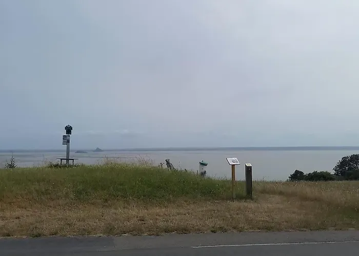 Feriehus L'oeil Du Mont Maison Vue Sur Le Mont Saint Michel Et Sa Baie Champeaux