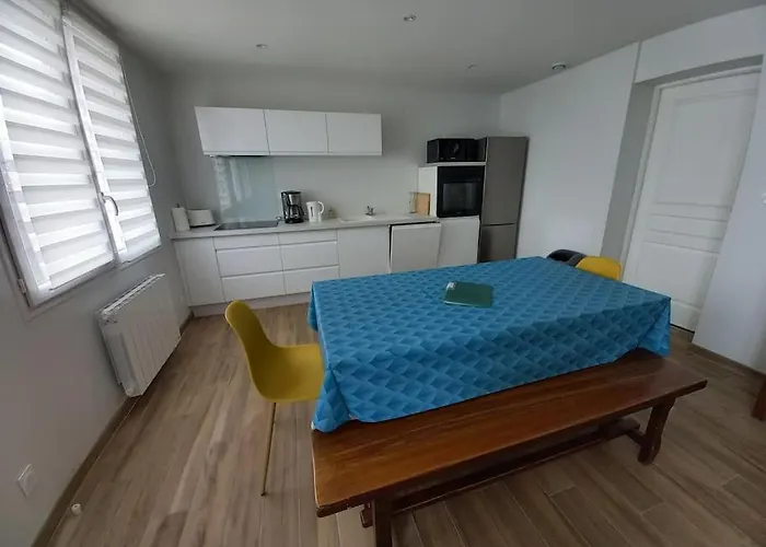 L'oeil Du Mont Maison Vue Sur Le Mont Saint Michel Et Sa Baie